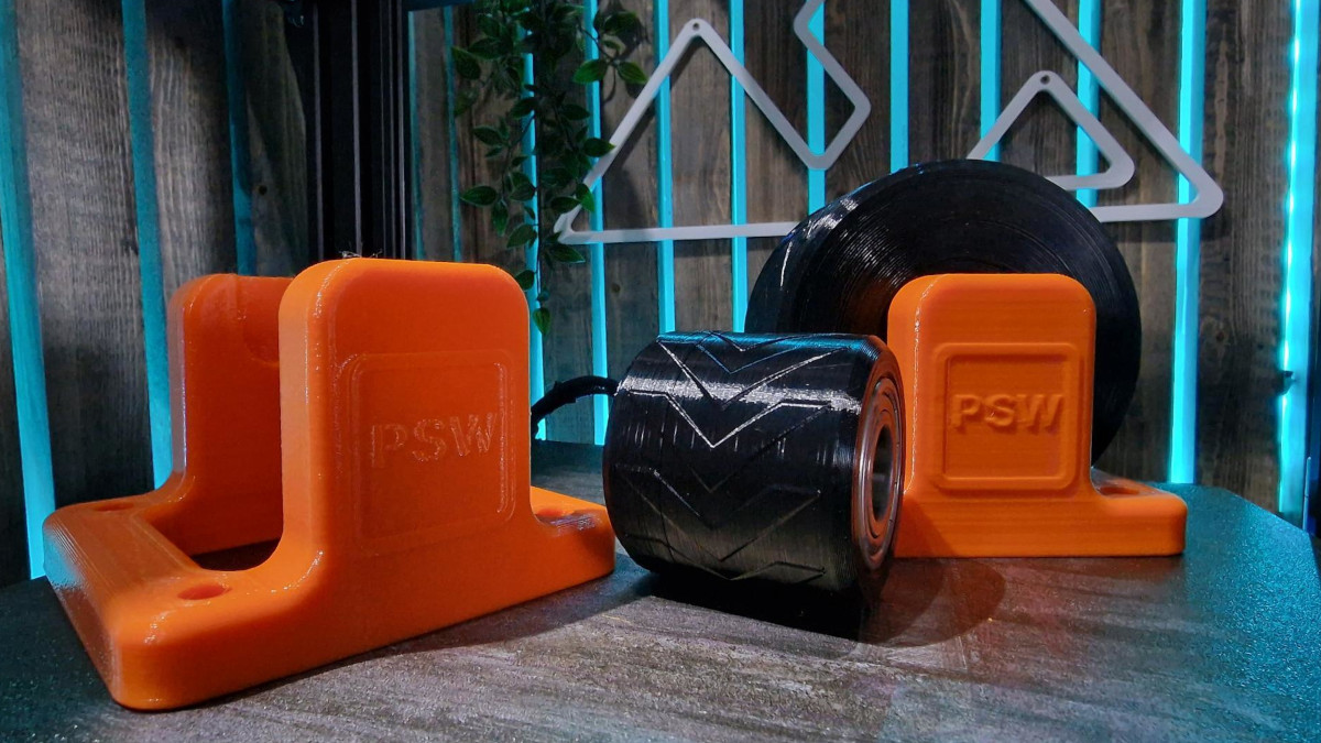 3D printing with engineering-grade filament materials including carbon fiber and TPU